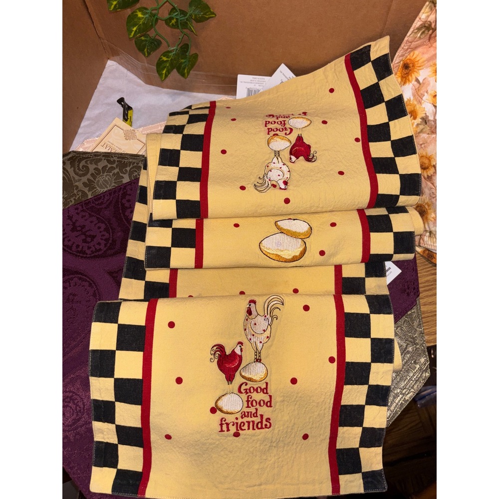 Vintage Rooster runner Yellow Checkered Country